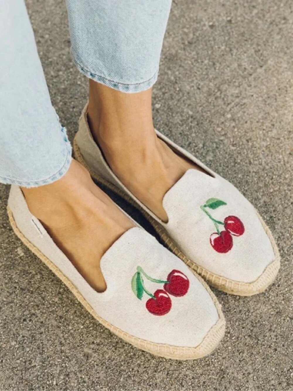Soludos Cherry Embroidered Espadrille Smoking Slipper Size 6